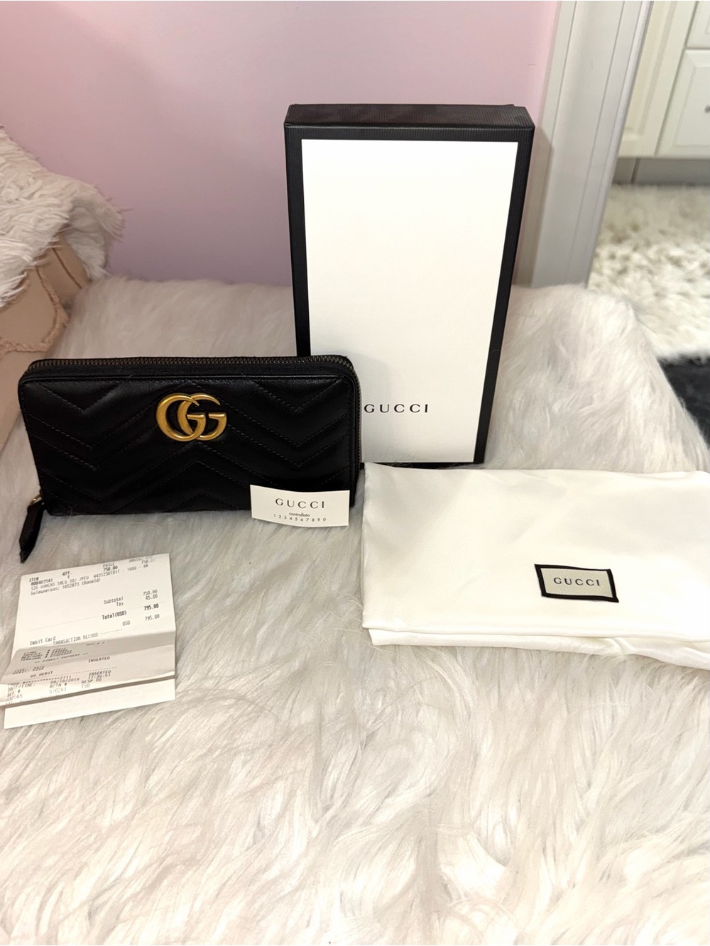 Gucci GG Marmont Black Quilted Leather Zip Wallet - Picture 6 of 10
